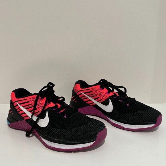 Nike Women's Metcon DSX Flyknit Size 7.5 - Picture 1 of 8